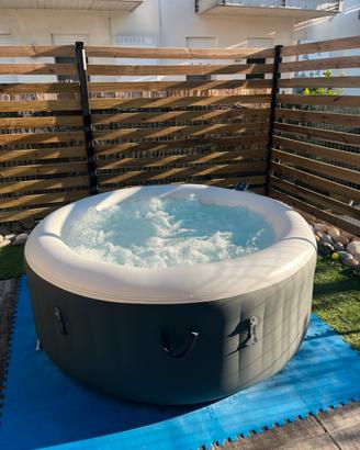 Piscina gonfiabile spa idromassaggio