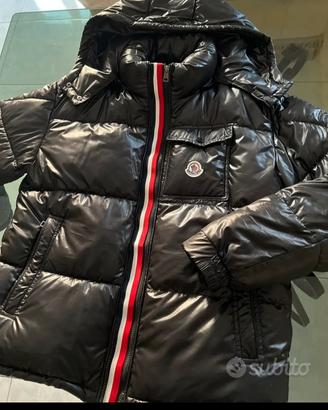 giubbotto moncler nero taglia m 