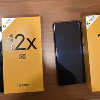 2 Telefoni come nuovi 350 trattabili 