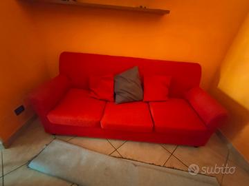 divano tre posti 