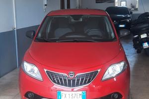 Lancia Ypsilon 1.2 69 CV 5 porte S&S Gold anno 201