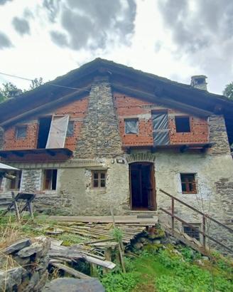 RHEMES-SAINT-GEORGES Frazione Sarral