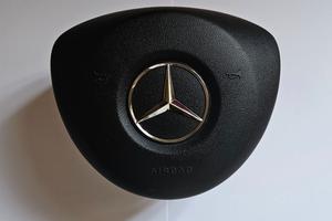 Airbag Mercedes -Benz 2018 lato guida