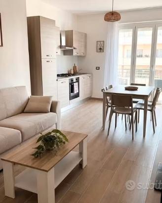 BILOCALE con BALCONE- MONTI TIBURTINI