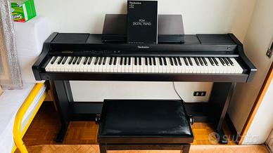 Pianoforte con tasti pesati Technics