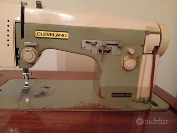 macchina da cucire a pedale marca Cleveland 