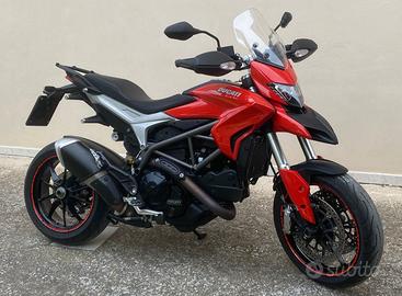 Ducati Hyperstrada 821