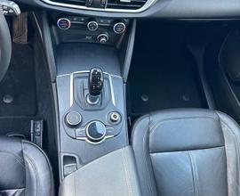 Alfa stelvio 2.2d q4 blakedition taglandi_permutee