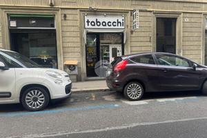 NEGOZIO A TORINO