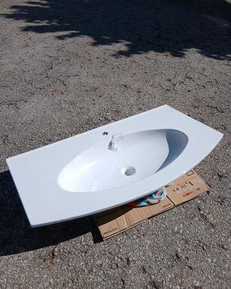 Lavabo Integrato in Ceramica Bianca