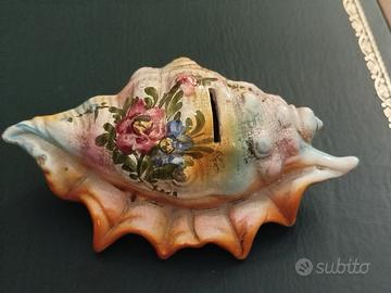 Salvadanaio in ceramica vintage conchiglia 
