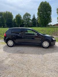 Volkswagen Golf  1.6 Benzina  Gpl 5 porte