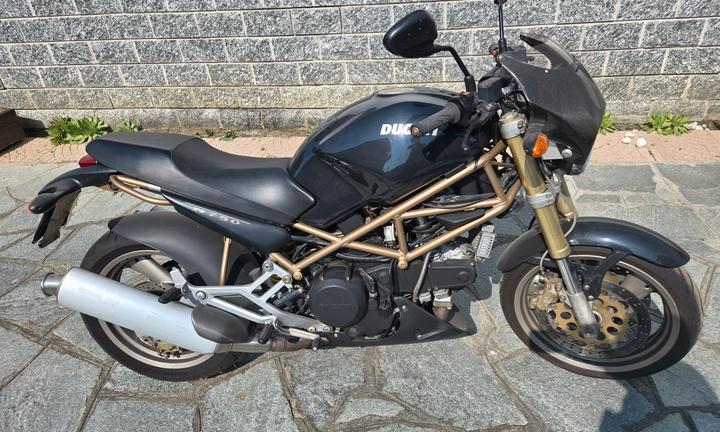 Ducati 750 Sport - 1999