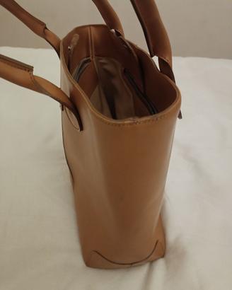 Borsa Tod's