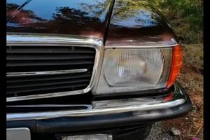 MERCEDES 280 SL  (r107) 