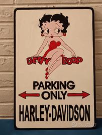 Harley Davidson Parking 