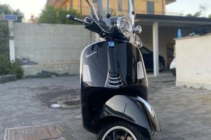 Vespa GTS 300 -  2023