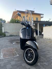 Vespa GTS 300 -  2023