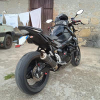 Suzuki gsr 750 anno 2013