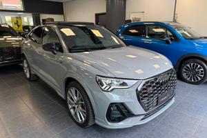 Audi Q3 SPB 40 TDI quattro S tronic Identity Black