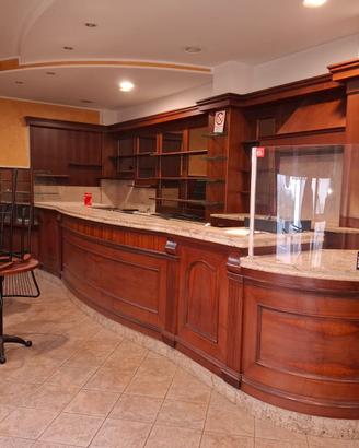 Bancone bar completo