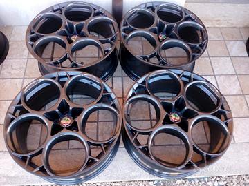 CERCHI 21 ORIGINALI ALFA ROMEO COD:2071