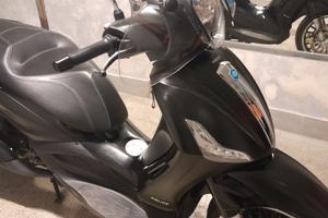 Beverly 300