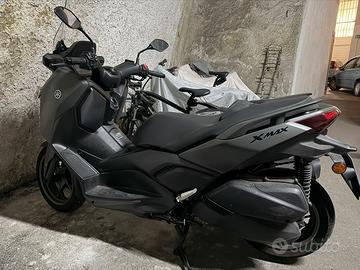 Yamaha XMAX 300 anno 2025 km 3000