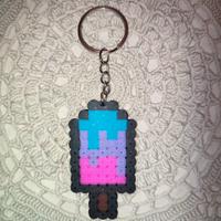 portachiavi in pyssla a forma di ghiacciolo🧊