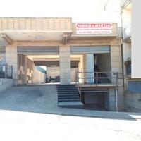 BOTTEGA LOCALE COMMERCIALE NEGOZIO Permuta Su CT