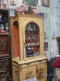 Credenza vetrina veneziana