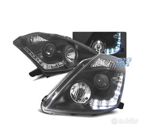 FARI DIURNI NISSAN 350Z 03-05 NERI ADATTABILI XENO