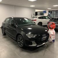 AUDI A1 Citycarver 30 TFSI S tronic Admired Auto