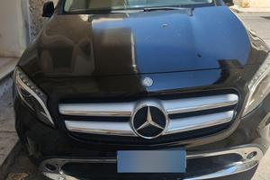 MERCEDES-BENZ GLA 220d AUTOMATIC ENDURO (2016)