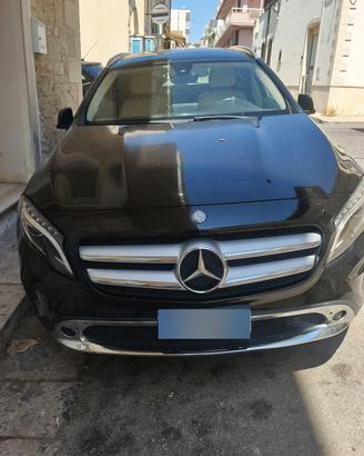 MERCEDES-BENZ GLA 220d AUTOMATIC ENDURO (2016)