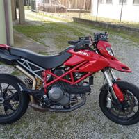 ducati hypermotard 796