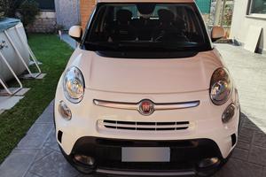AUTO FIAT 500L