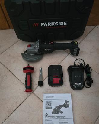 smerigliatrice  + batteria e caricabatterie 