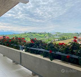 Ampio e luminoso appartamento arredato in centro