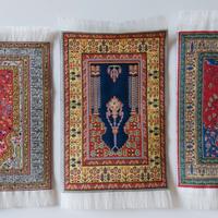 3 tappeti in miniatura tessuti