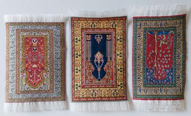 3 tappeti in miniatura tessuti