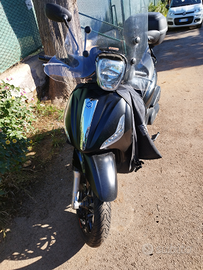 Piaggio Beverly 350