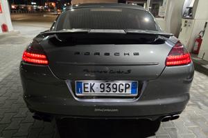 Panamera Turbo S Executive solo 5 esemplari