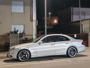Mercedes Benz E 55 AMG