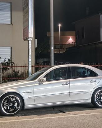 Mercedes Benz E 55 AMG