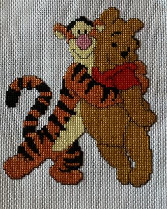 Ricamo a punto croce raffigurante Winnie the Pooh