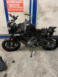 Ducati Monster 937 incidentata 2021