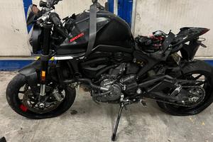 Ducati Monster 937 incidentata 2021