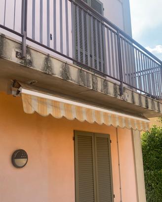 Tendone da sole estendibile motorizzato