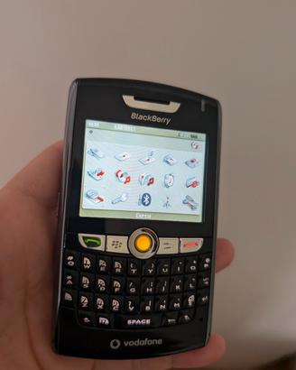 BlackBerry 8800  con scatola e accessori